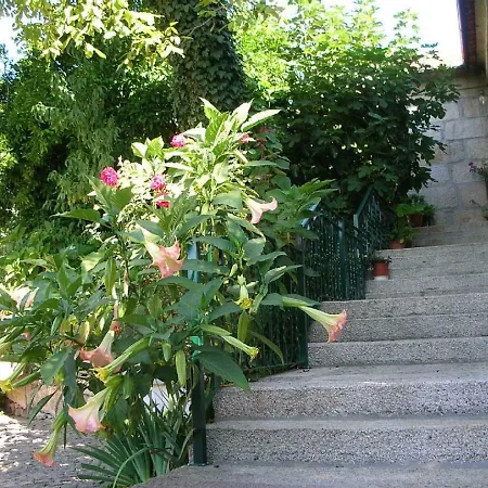 Casa Com Piscina, Cabeceiras De Basto By Mystay بيت للعطل